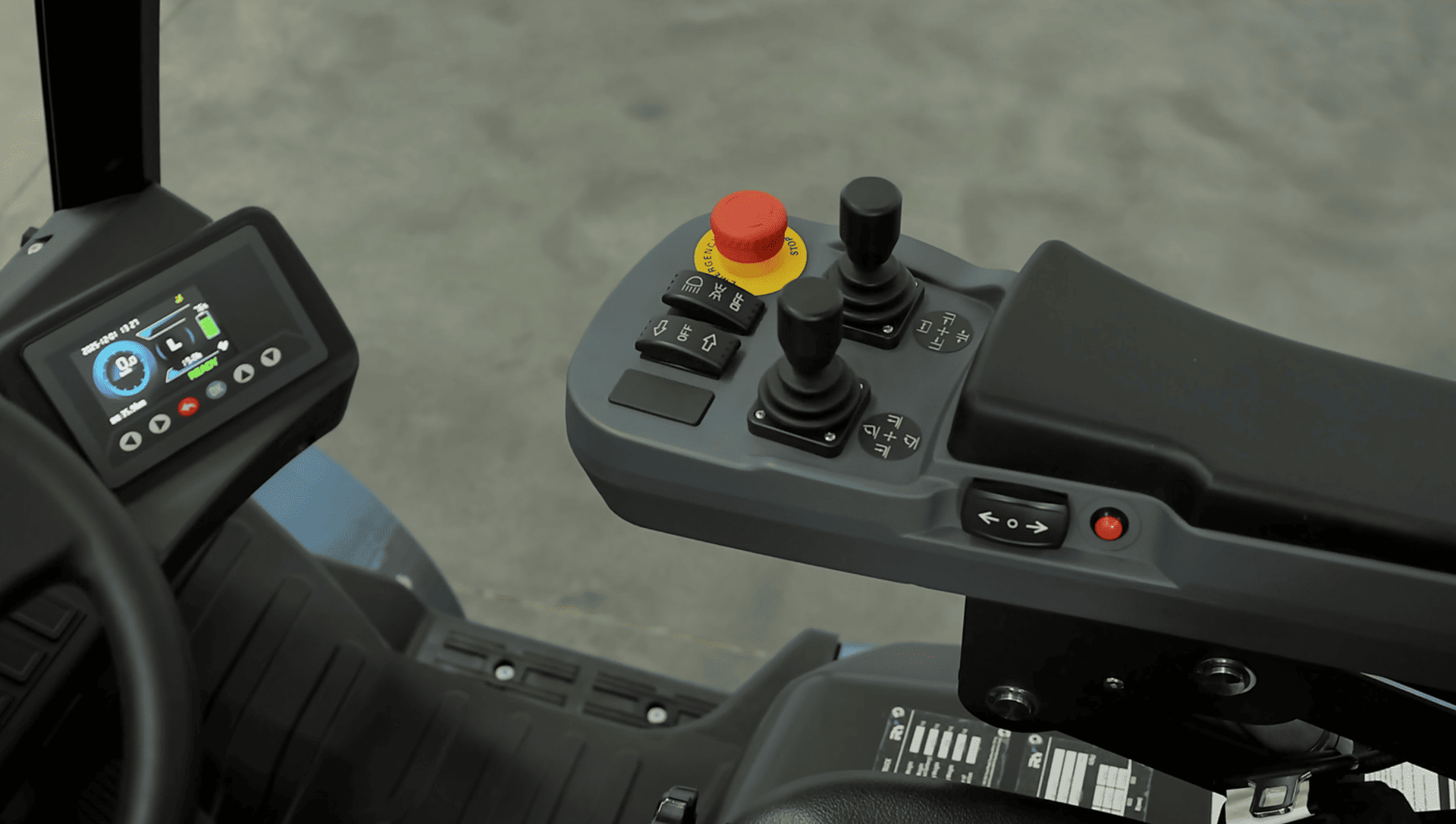 Электрический вилочный погрузчик TRF E20-5M7Q